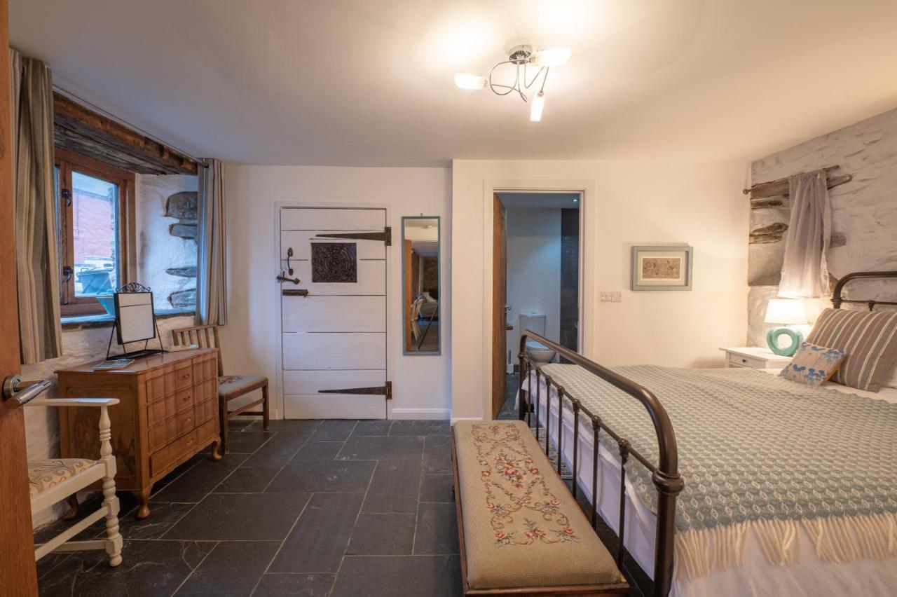 St Davids Hideaway With Roll-Top Bath & Log Burner Exteriör bild