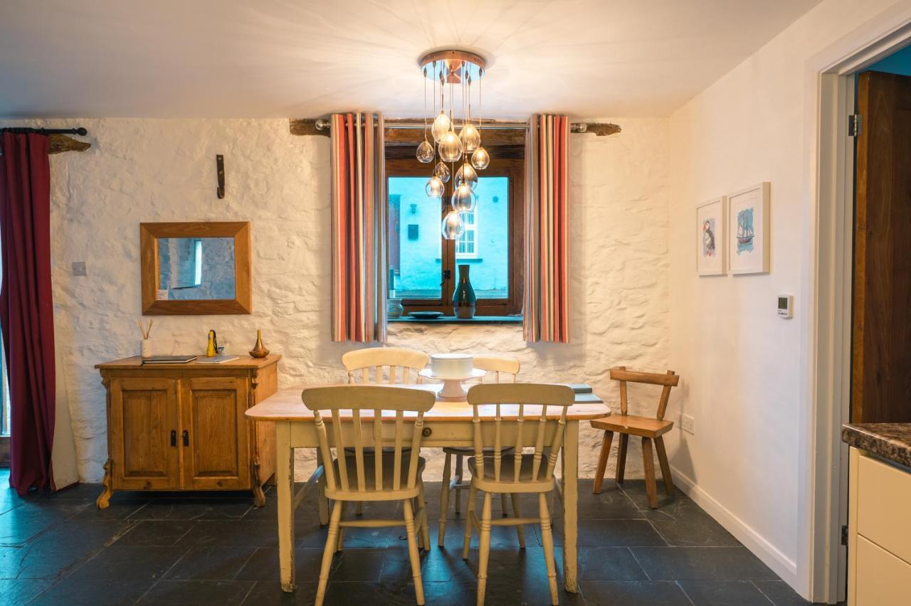 St Davids Hideaway With Roll-Top Bath & Log Burner Exteriör bild