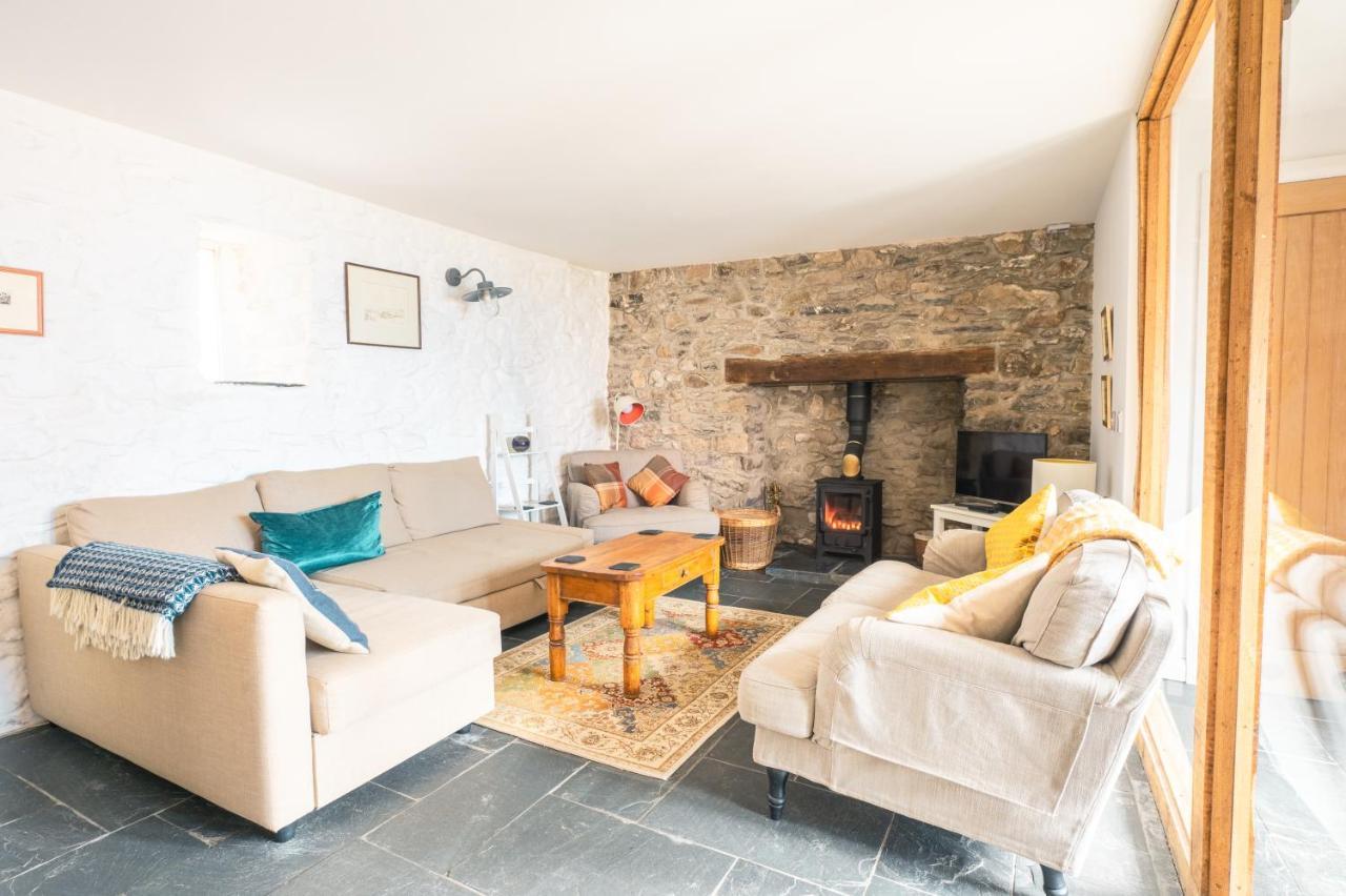 St Davids Hideaway With Roll-Top Bath & Log Burner Exteriör bild