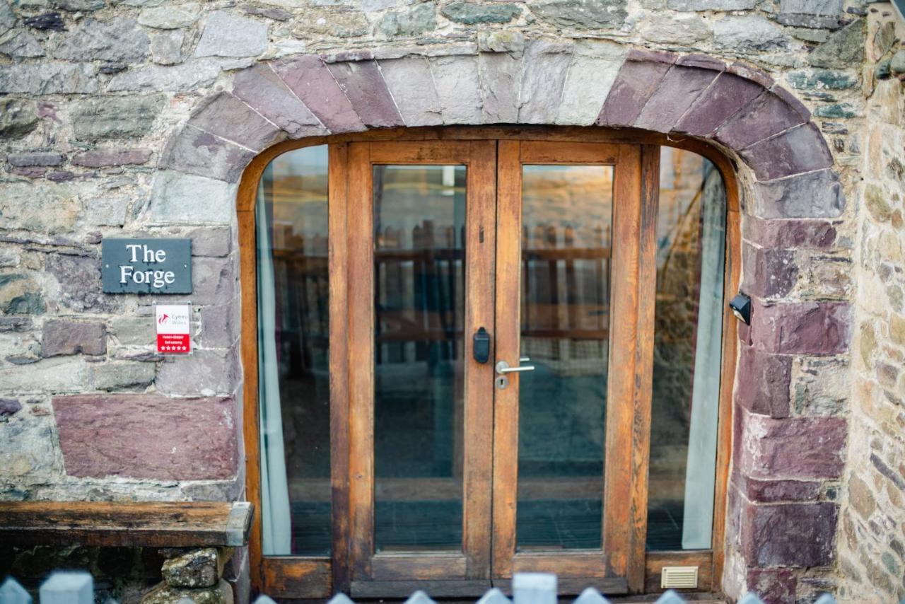 St Davids Hideaway With Roll-Top Bath & Log Burner Exteriör bild
